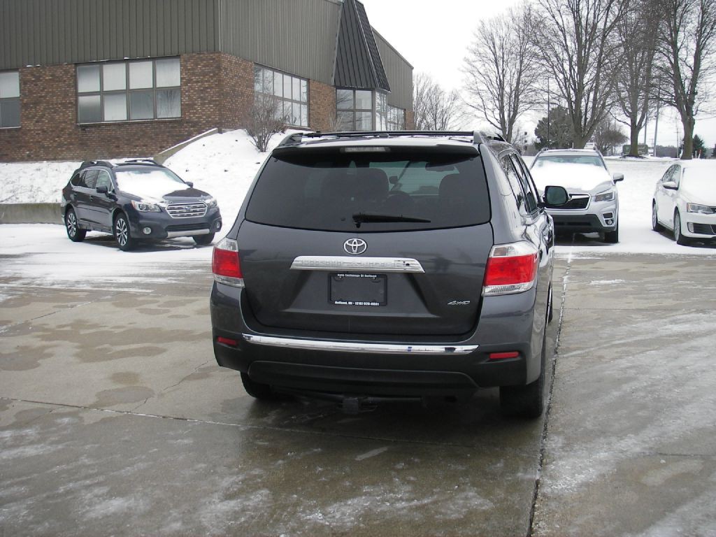 2012 Toyota Highlander Image 6