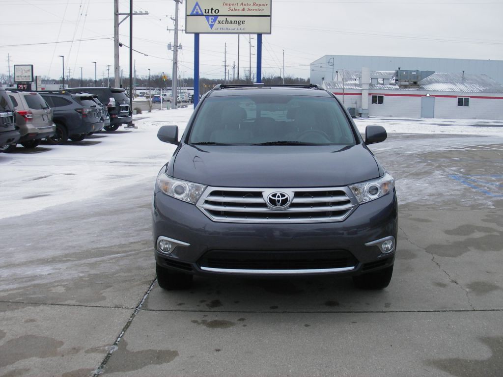 2012 Toyota Highlander Image 12