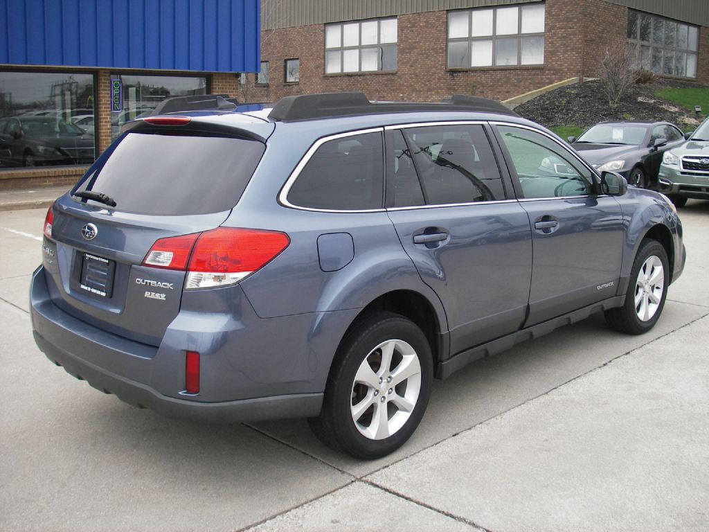 2014 Subaru Outback Image 5