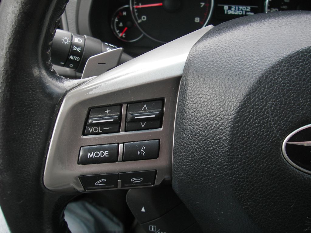 2014 Subaru Outback Image 17