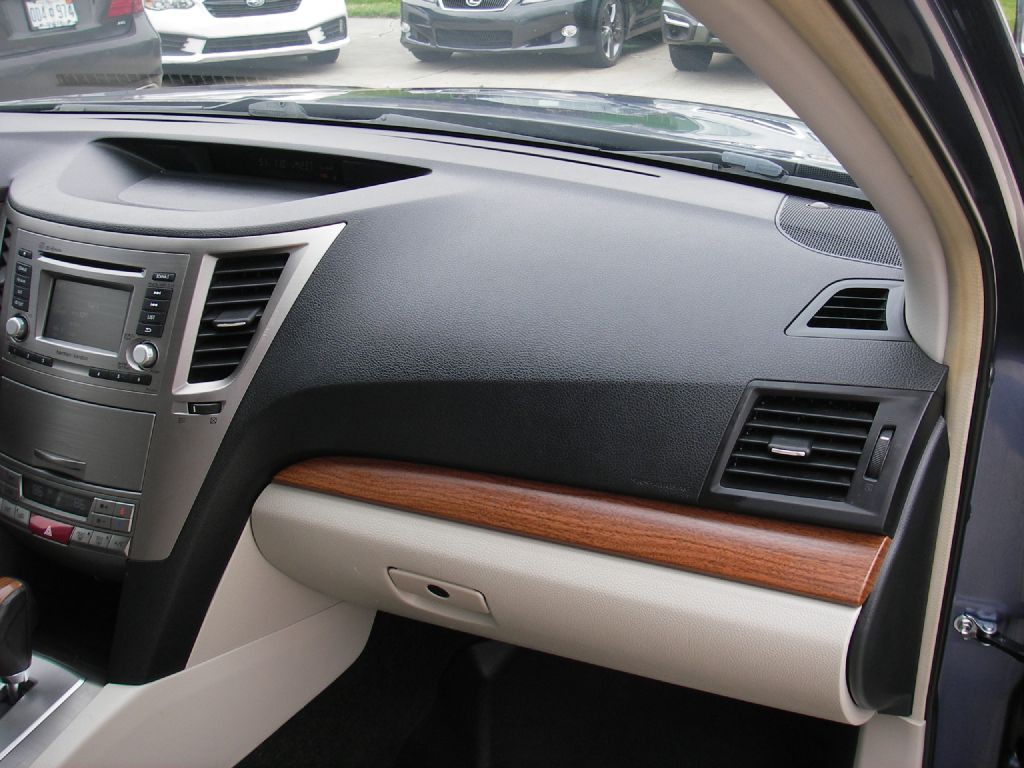 2014 Subaru Outback Image 31
