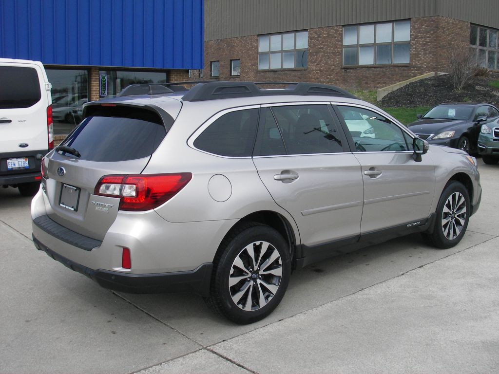 2017 Subaru Outback Image 5
