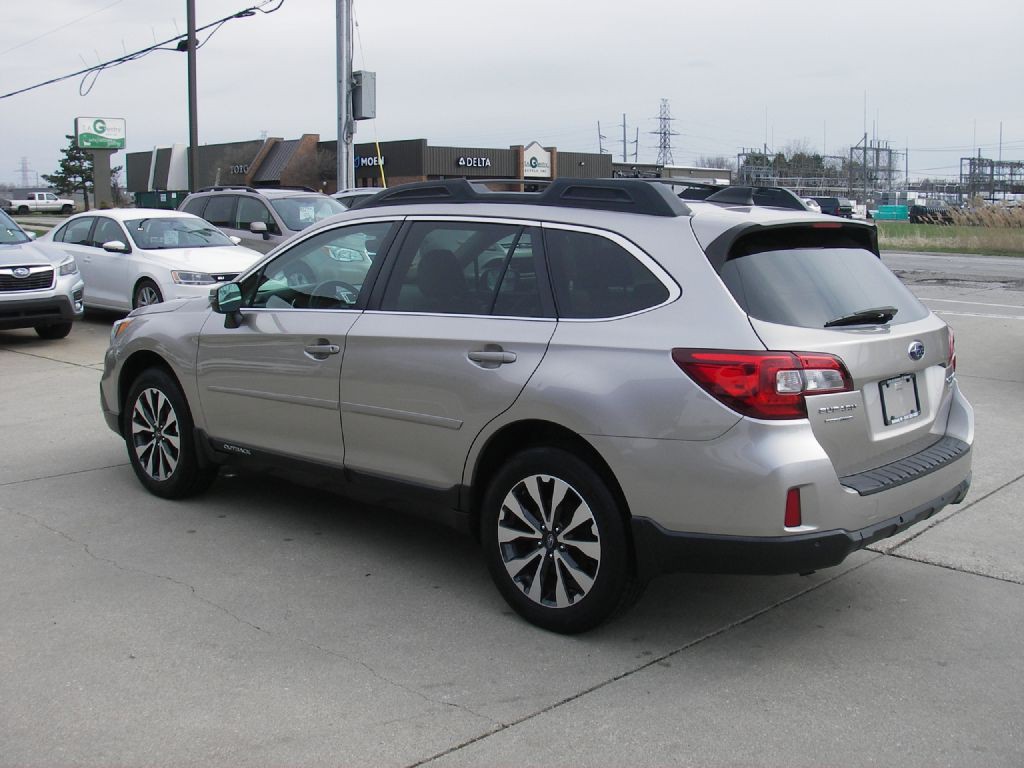 2017 Subaru Outback Image 9