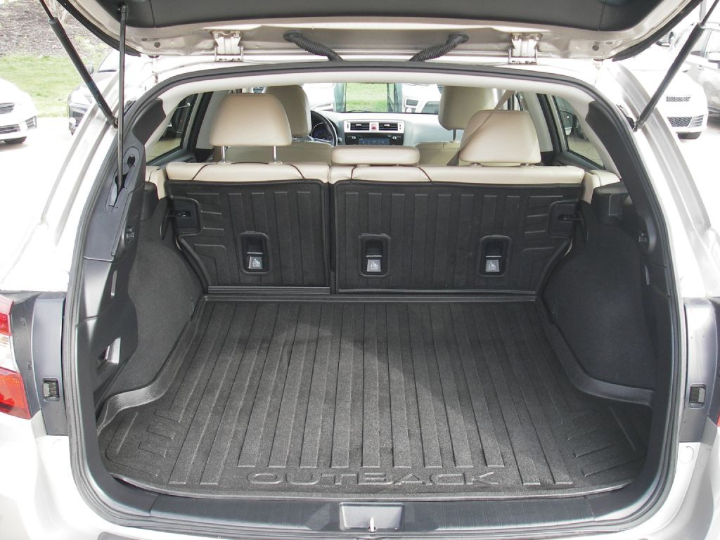 2017 Subaru Outback Image 29