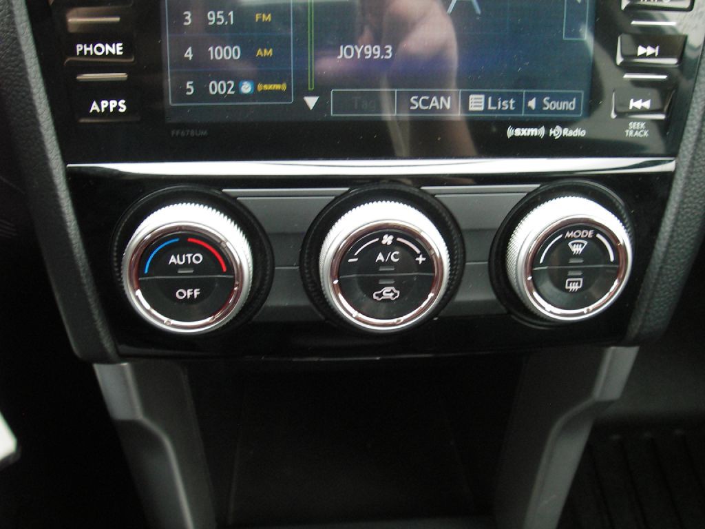 2017 Subaru Forester Image 23