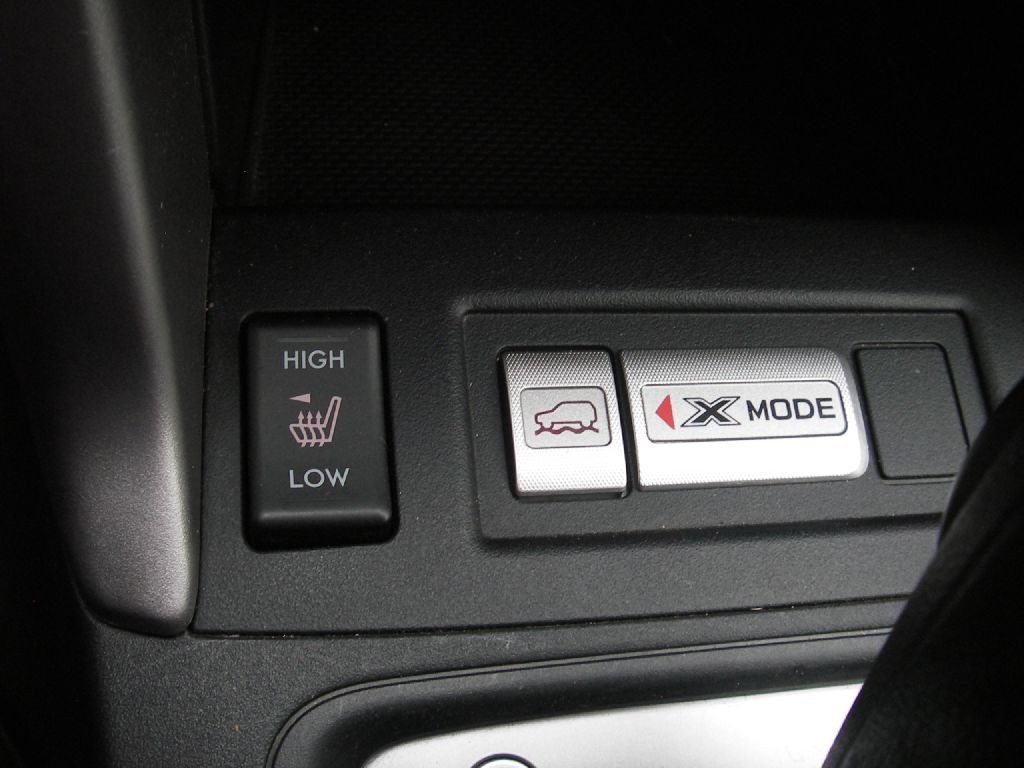 2017 Subaru Forester Image 24