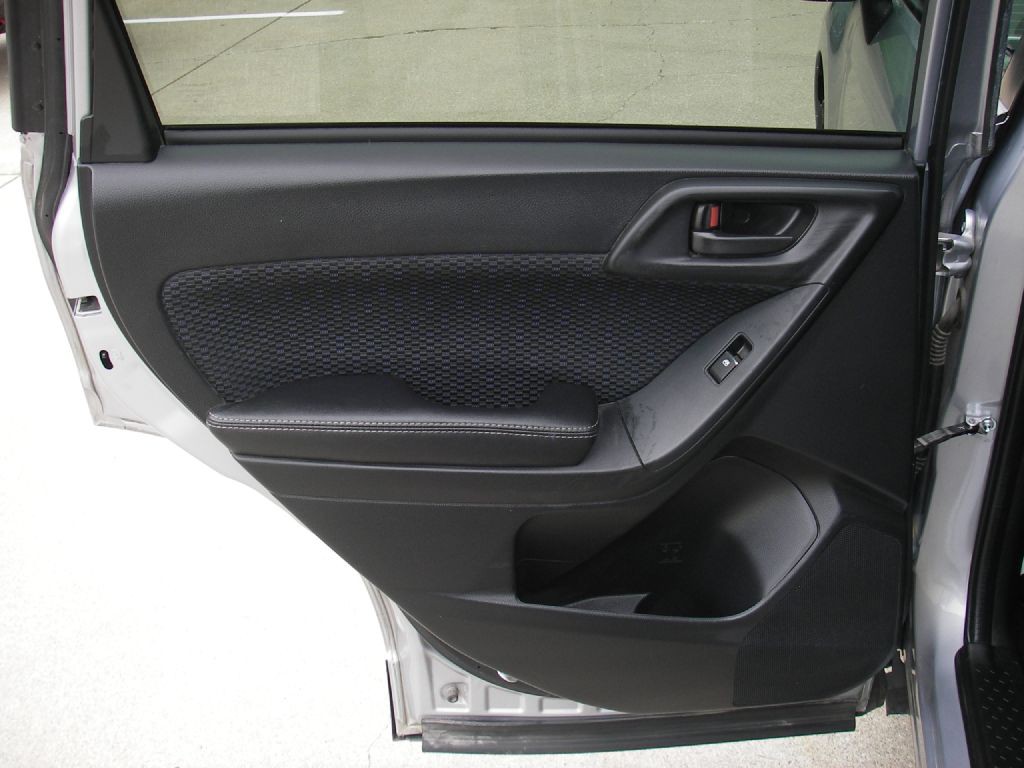 2017 Subaru Forester Image 27