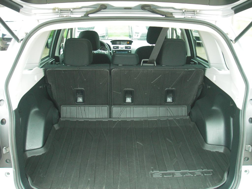 2017 Subaru Forester Image 29