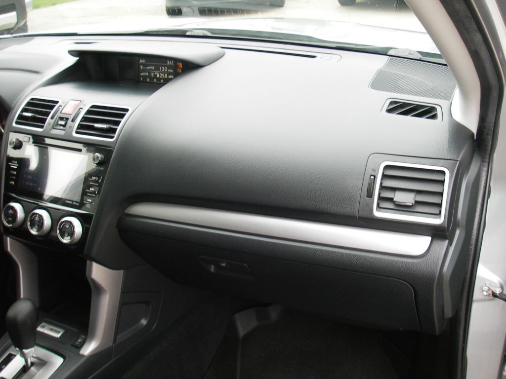 2017 Subaru Forester Image 33