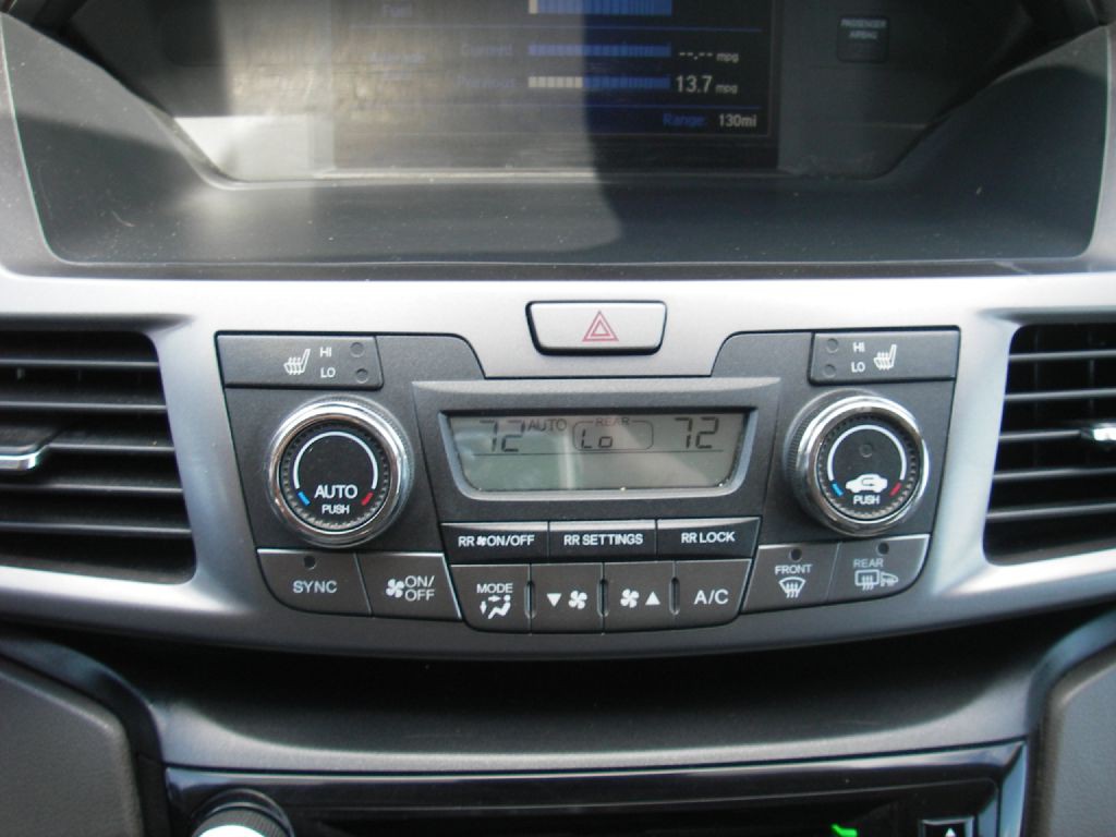 2014 Honda Odyssey Image 22