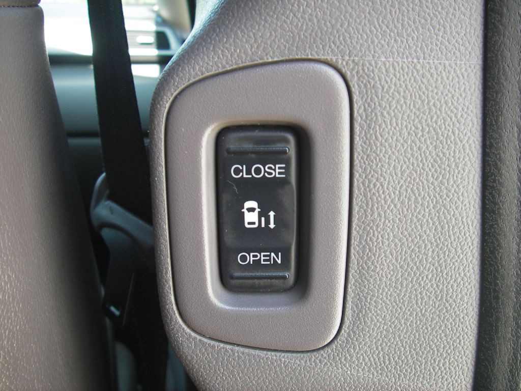 2014 Honda Odyssey Image 32