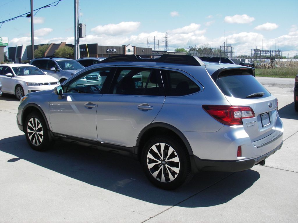 2017 Subaru Outback Image 9