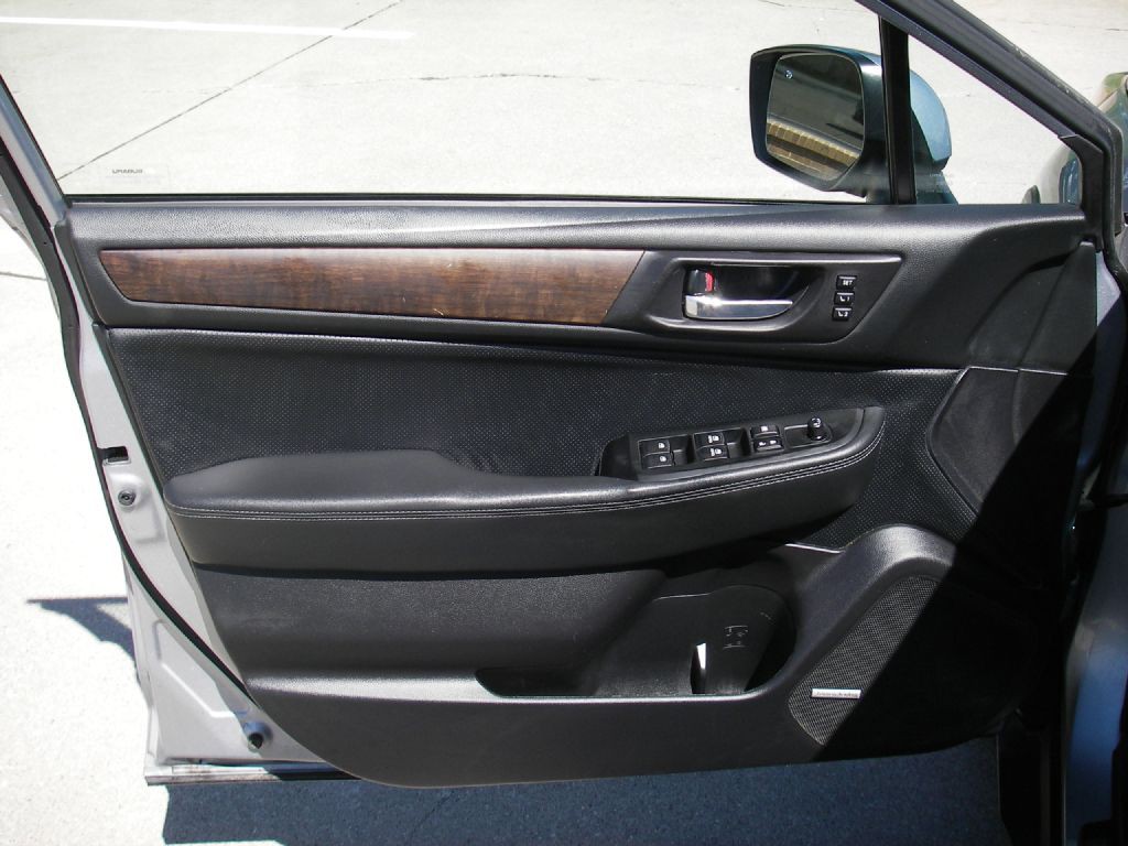 2017 Subaru Outback Image 14