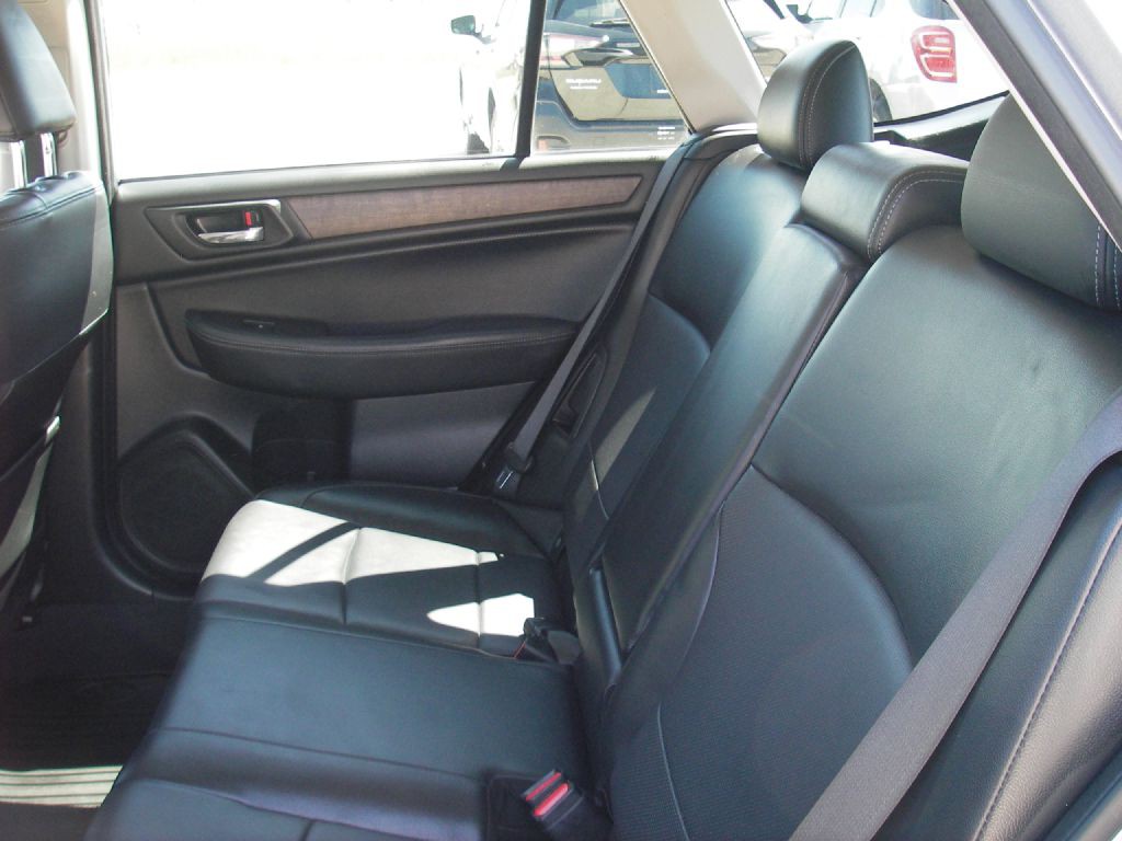 2017 Subaru Outback Image 26