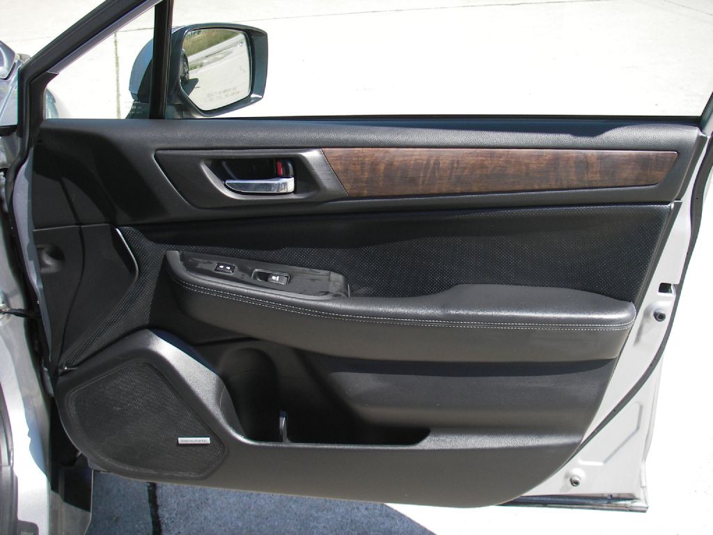 2017 Subaru Outback Image 33