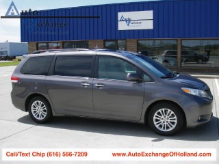 Image for 2013 Toyota Sienna XLE ID: 7397023