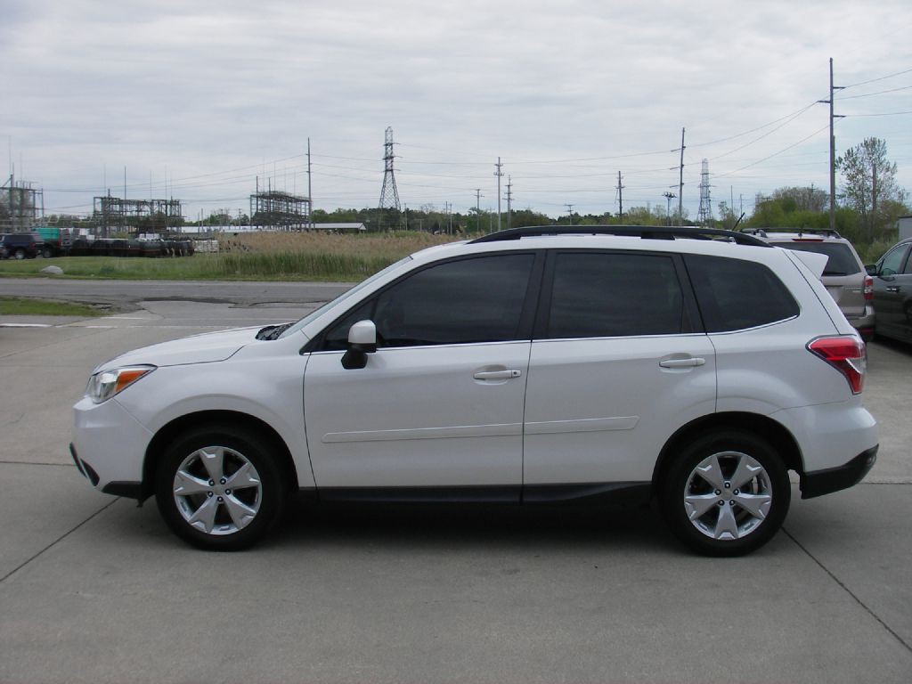 2015 Subaru Forester Image 10