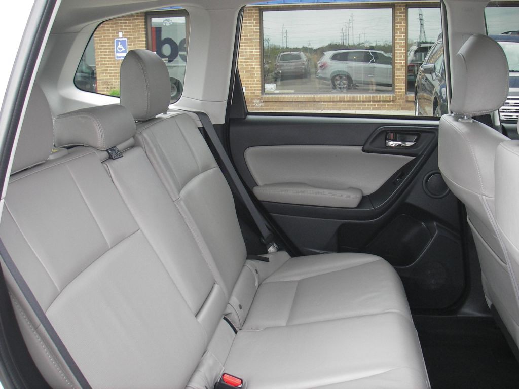 2015 Subaru Forester Image 33