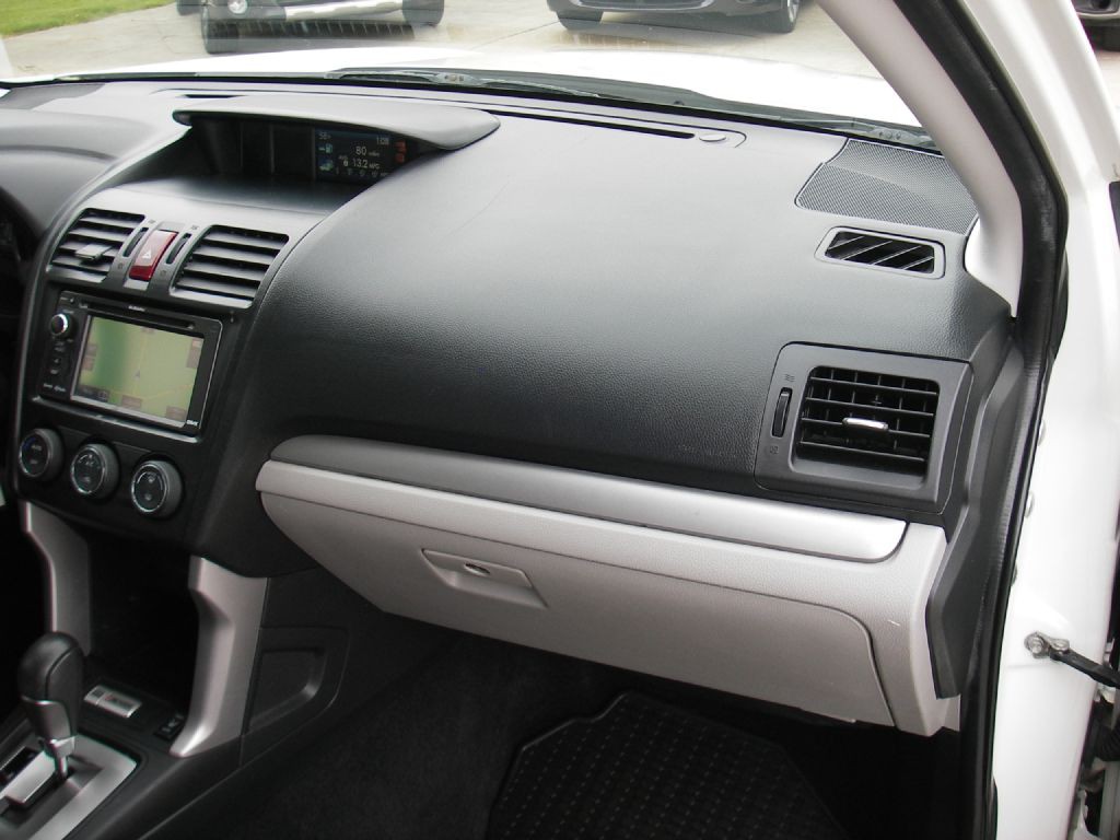 2015 Subaru Forester Image 35