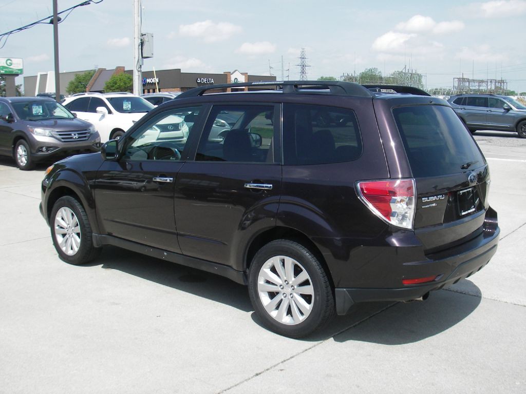 2013 Subaru Forester Image 9