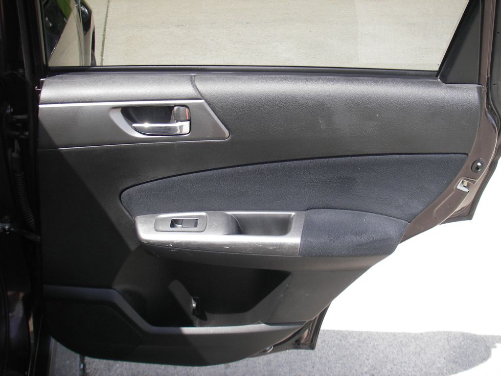 2013 Subaru Forester Image 30