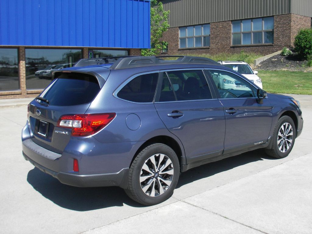 2015 Subaru Outback Image 5