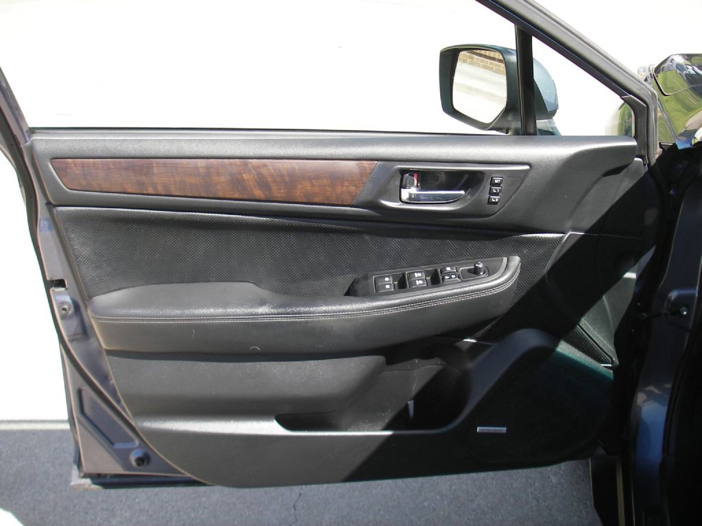 2015 Subaru Outback Image 14