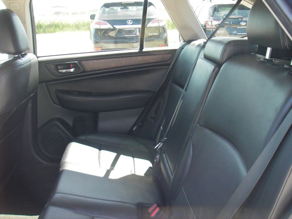 2015 Subaru Outback Image 27