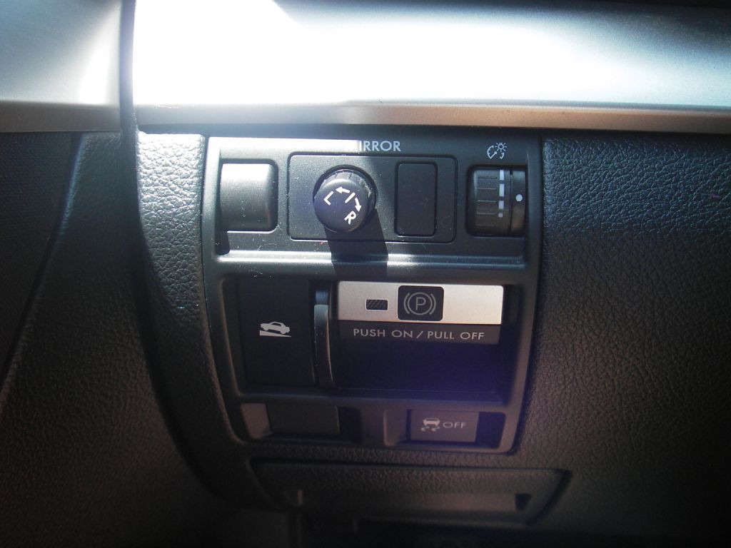 2013 Subaru Outback Image 23