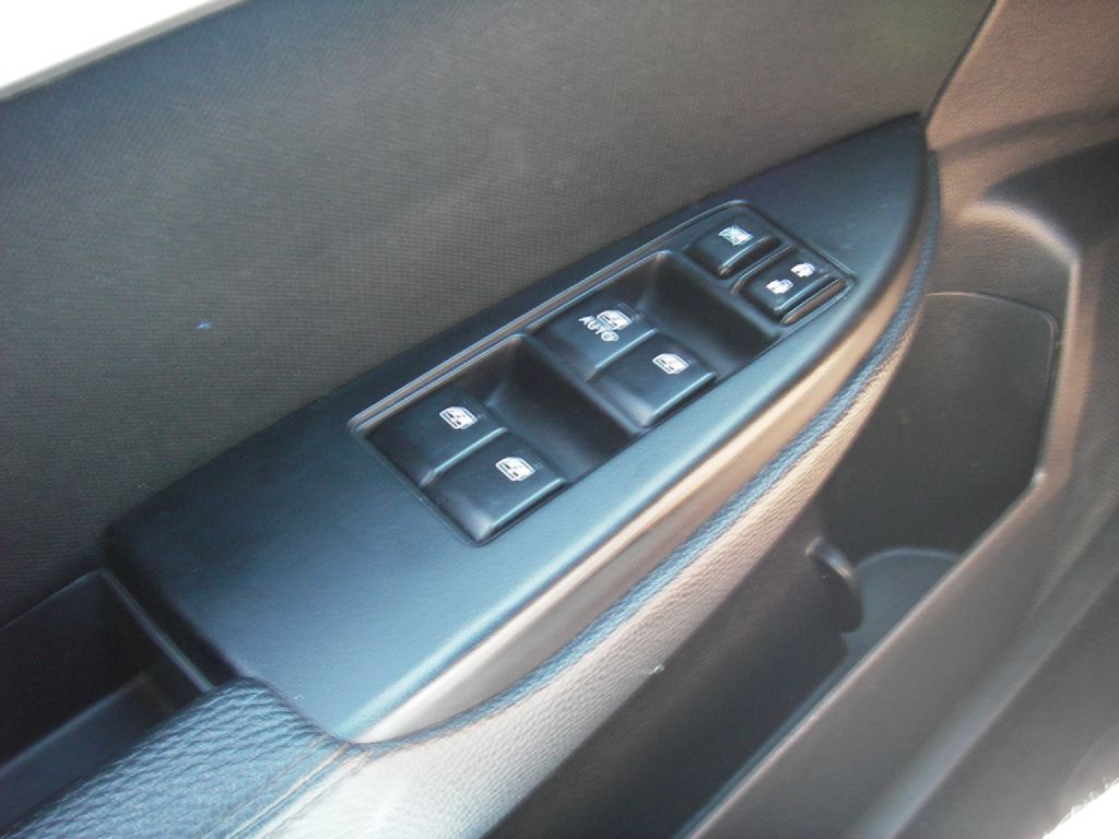 2013 Subaru Outback Image 24