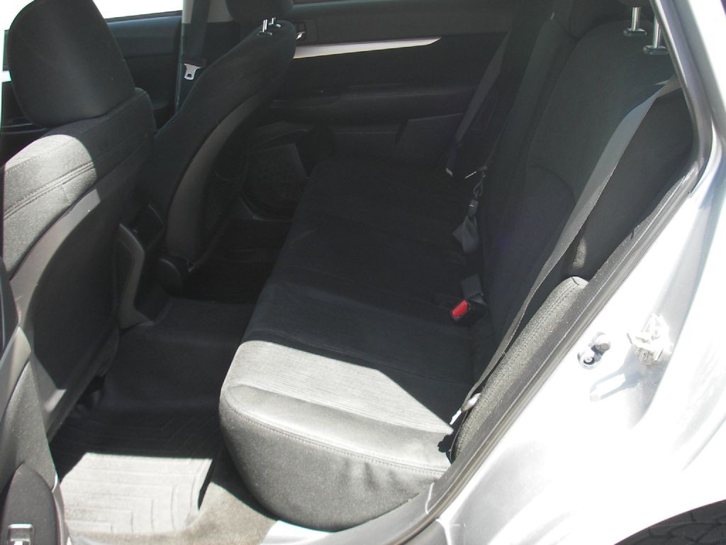 2013 Subaru Outback Image 27