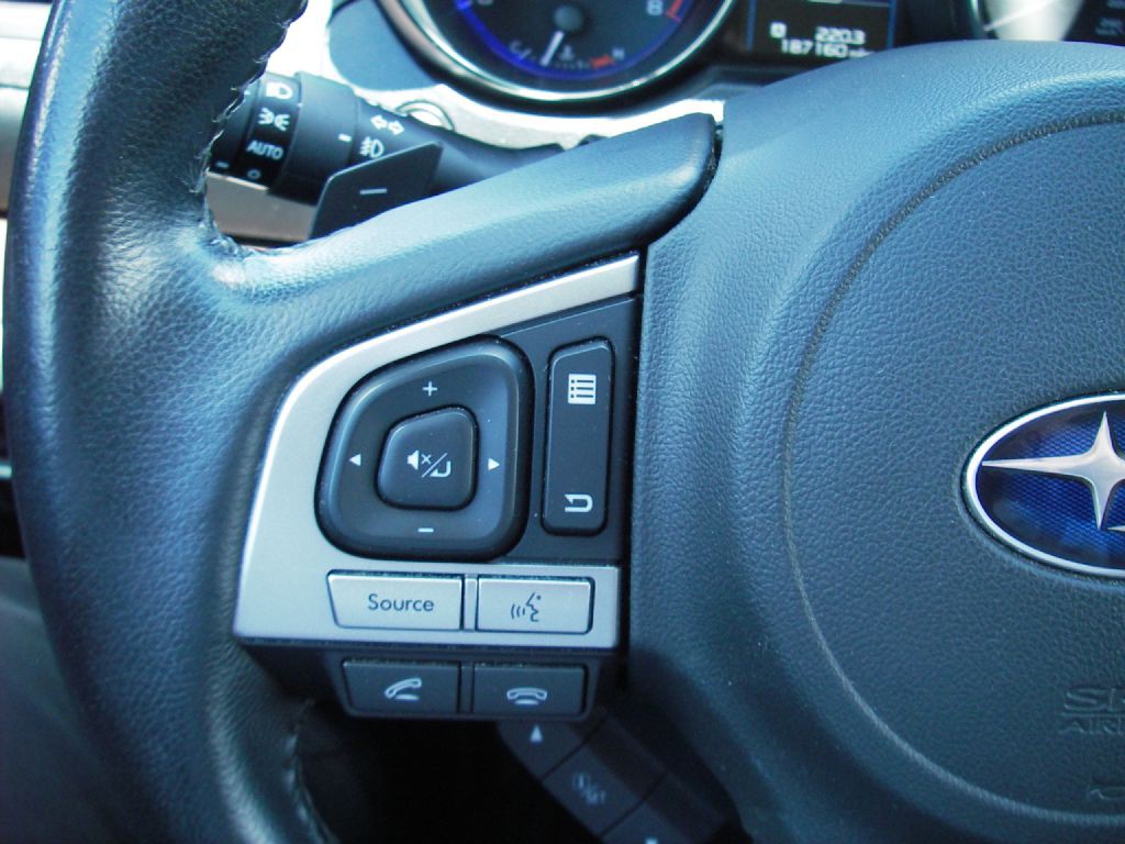 2015 Subaru Outback Image 18