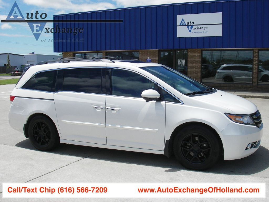 2014 Honda Odyssey Image 1