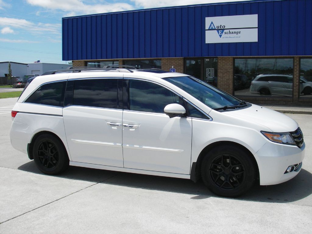 2014 Honda Odyssey Image 3