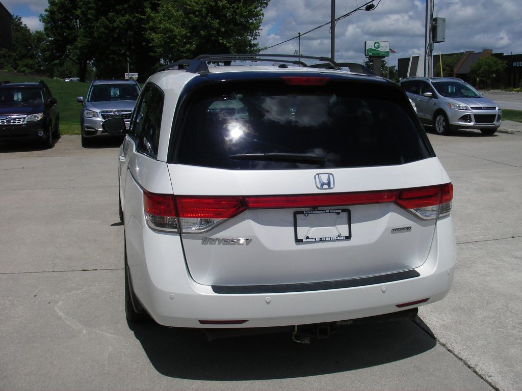 2014 Honda Odyssey Image 8
