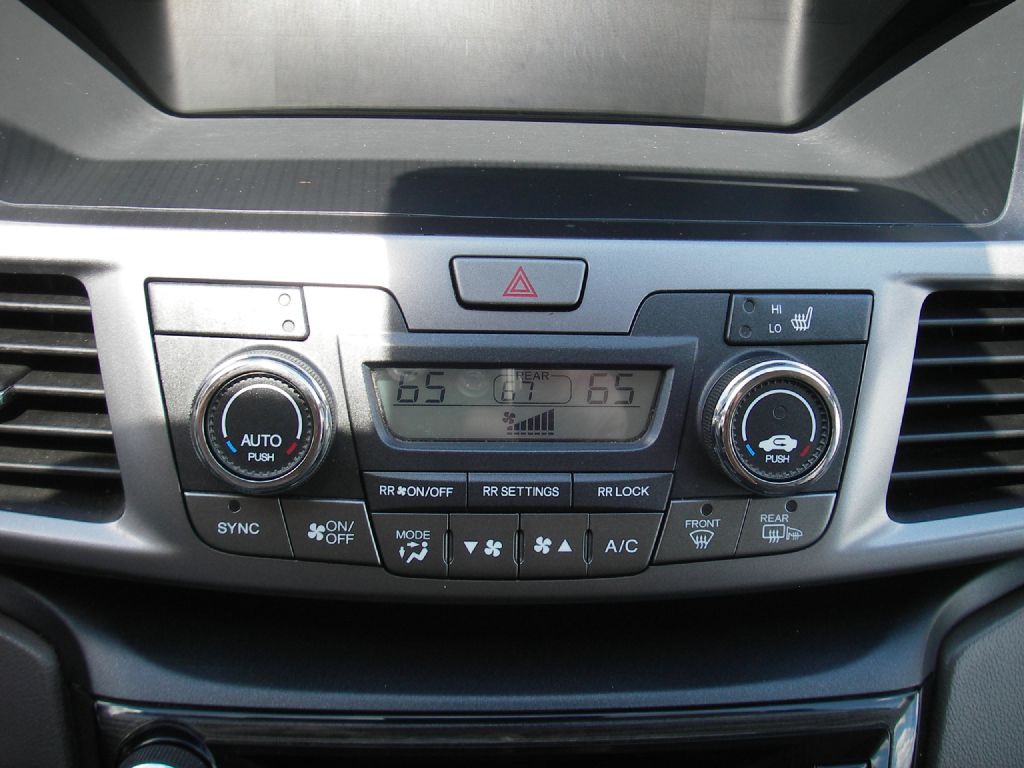 2014 Honda Odyssey Image 22