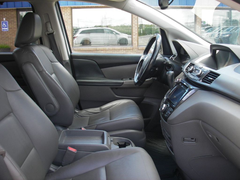 2014 Honda Odyssey Image 34