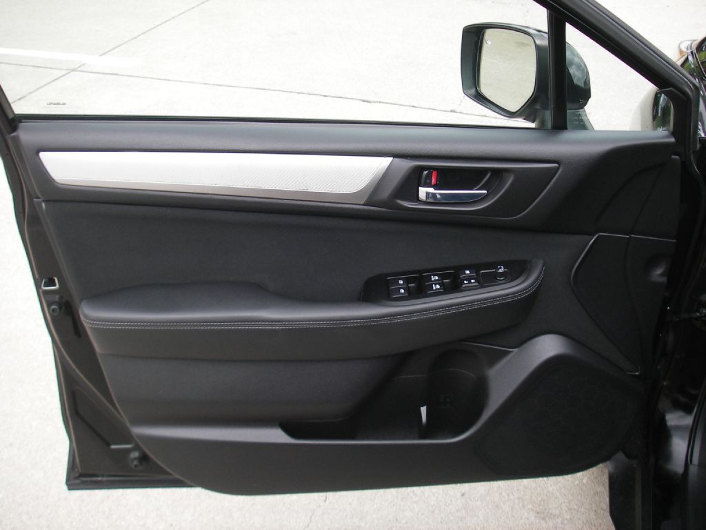2017 Subaru Outback Image 14