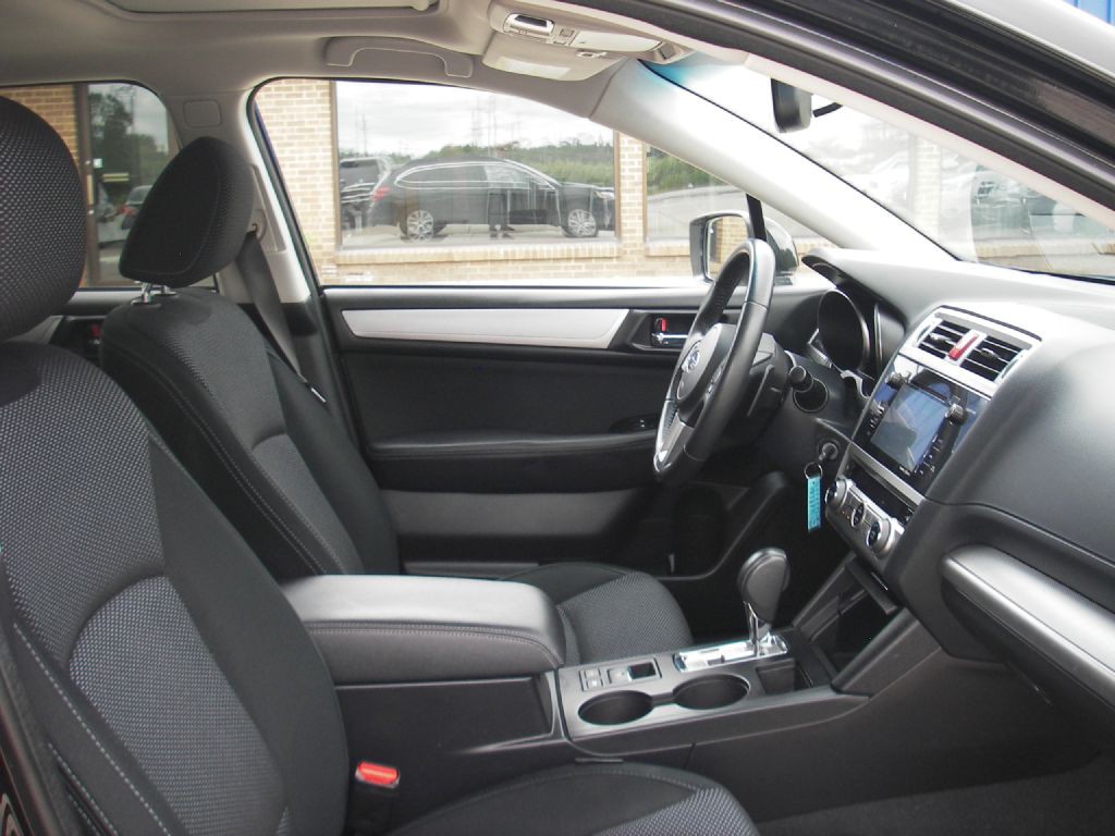 2017 Subaru Outback Image 32