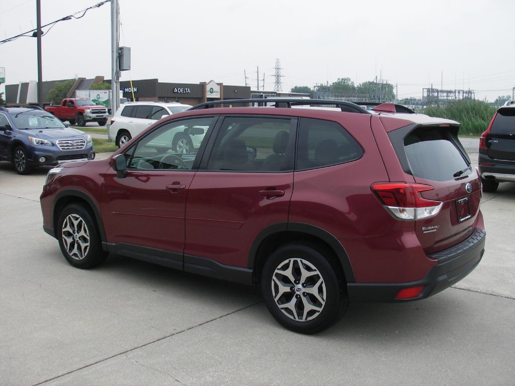 2020 Subaru Forester Image 9