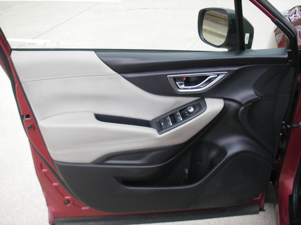 2020 Subaru Forester Image 14
