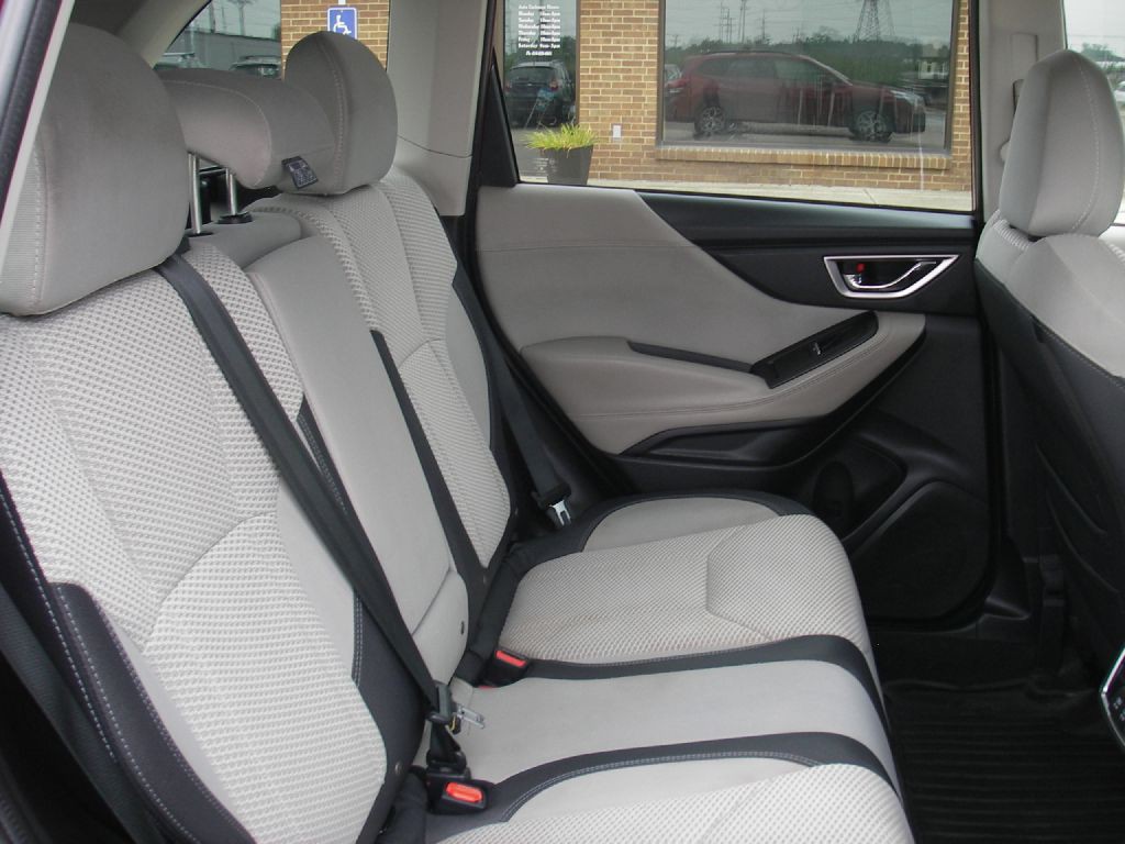 2020 Subaru Forester Image 32