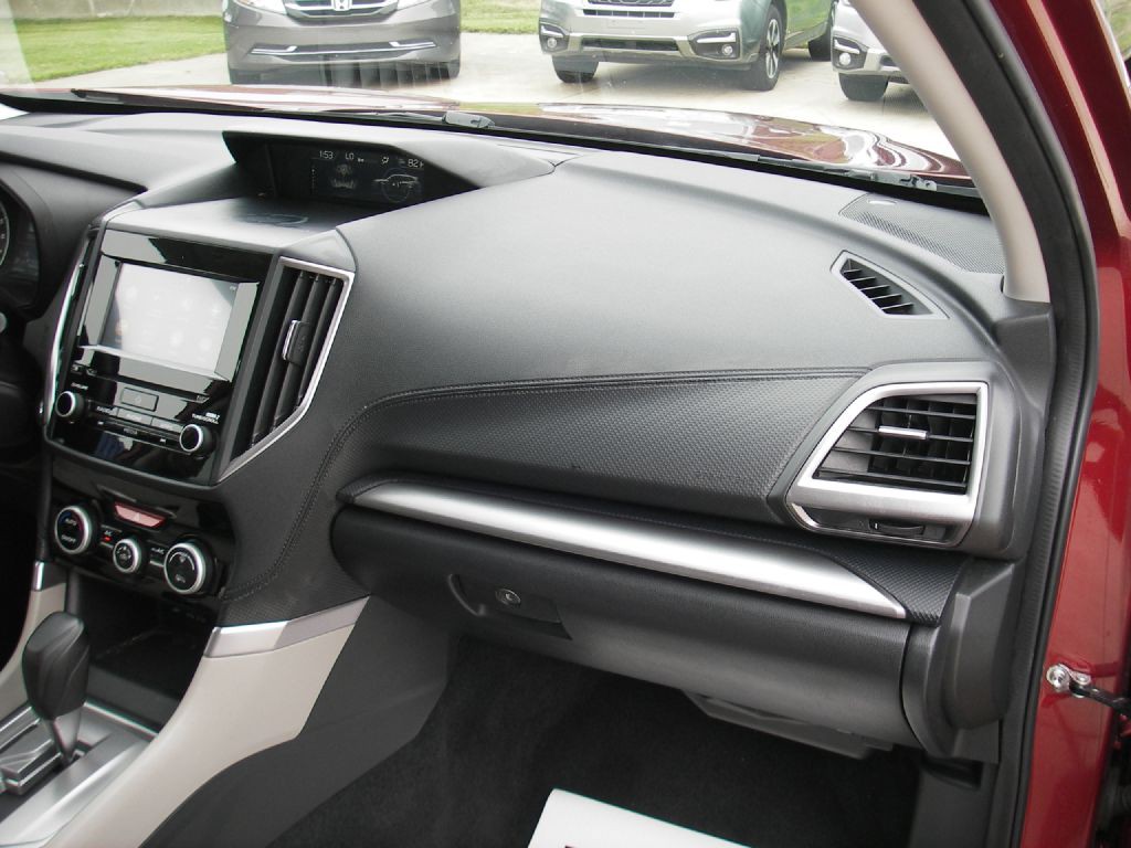 2020 Subaru Forester Image 34