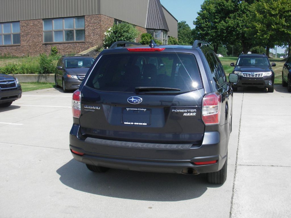 2016 Subaru Forester Image 6