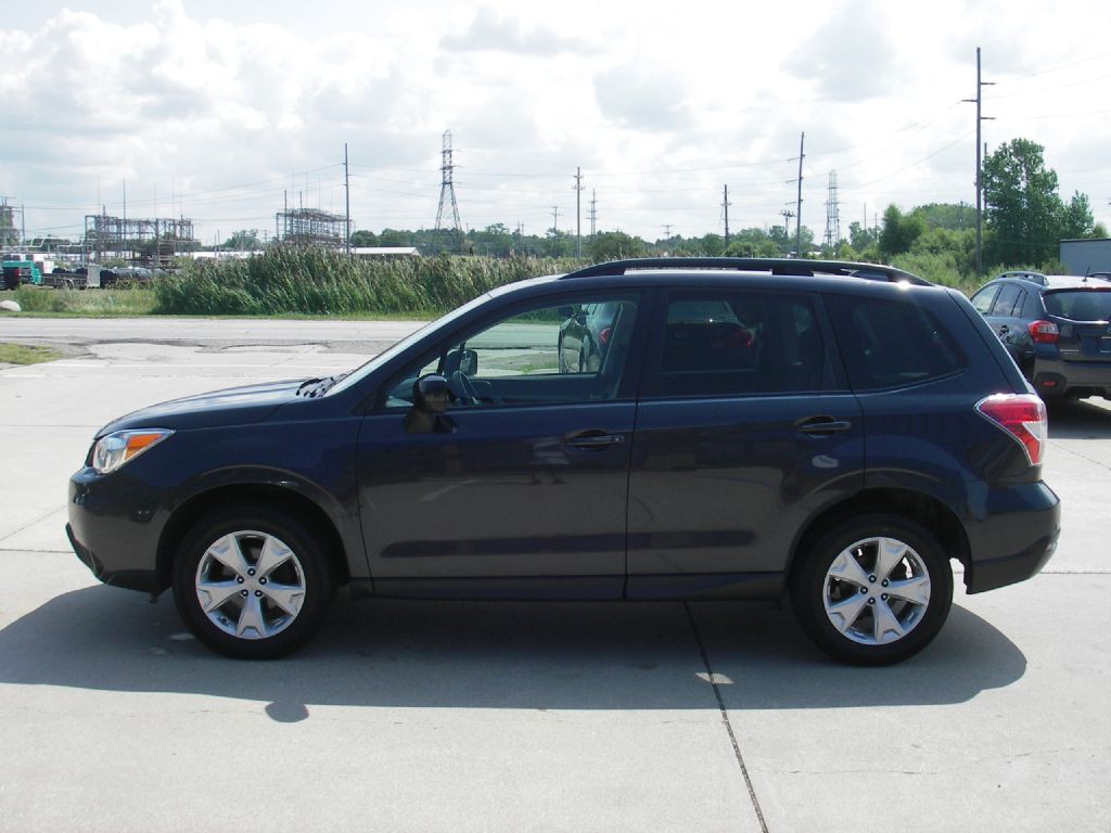 2016 Subaru Forester Image 10