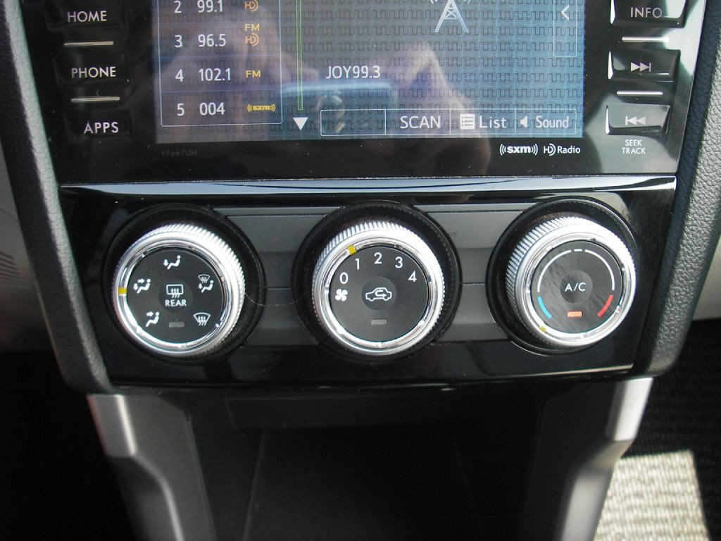 2016 Subaru Forester Image 23