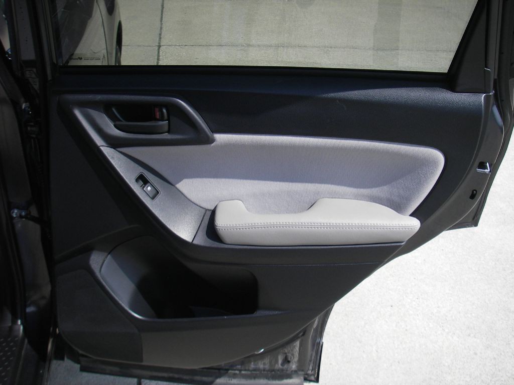 2016 Subaru Forester Image 30