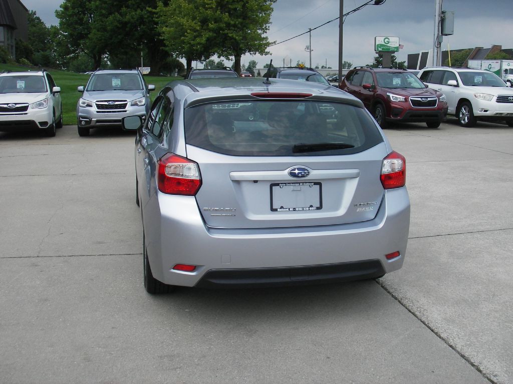 2016 Subaru Impreza Image 8