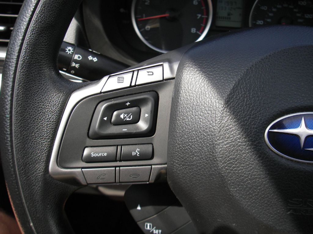 2016 Subaru Forester Image 18