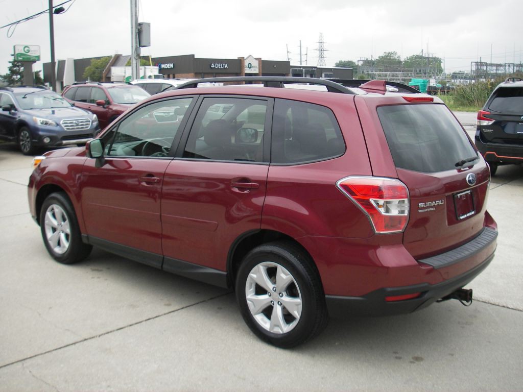 2016 Subaru Forester Image 9